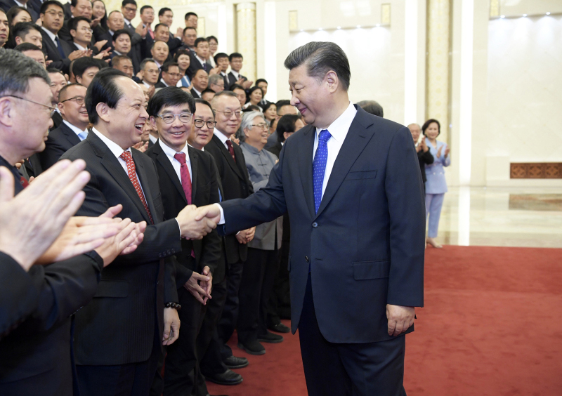 2019年5月28日，習(xí)近平主席在人民大會(huì)堂親切接見舒心先生